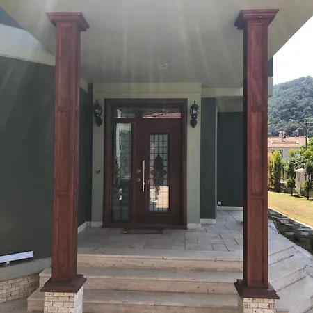 Luxury To Rent Villa